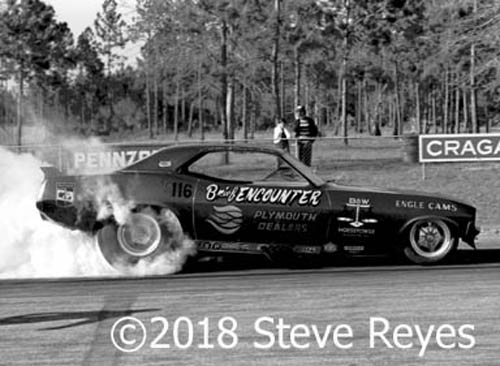 Drag racer and Funny Car pioneer Gaspar Gas Ronda, 1926-2017