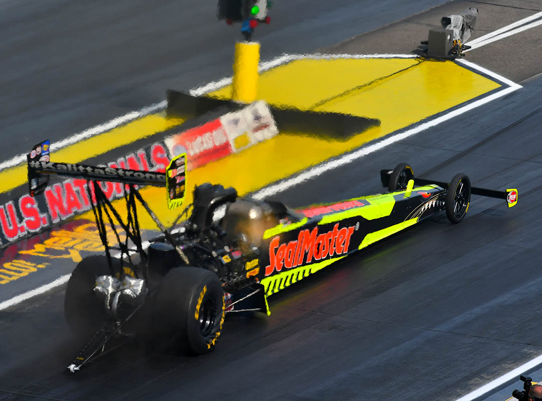 Drag race central presented by summitracing
